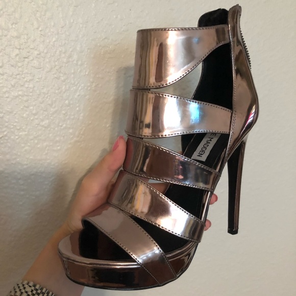 BRAND NEW Steve Madden Pewter Heels - Picture 1 of 7